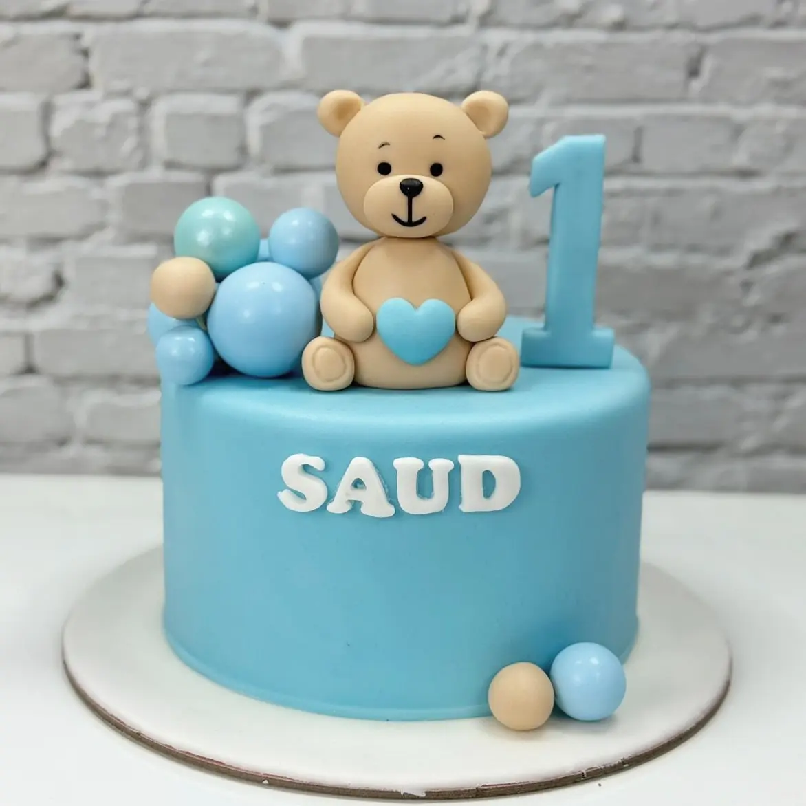 كيكة الدبدوب الأزرق